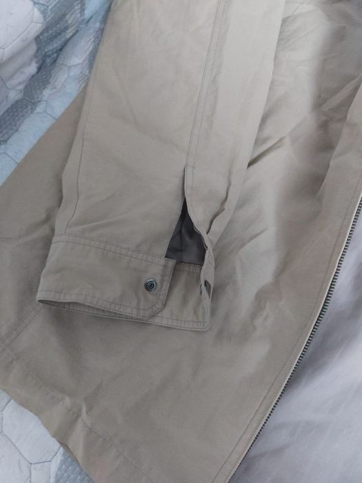 Продам мужскую ветровку