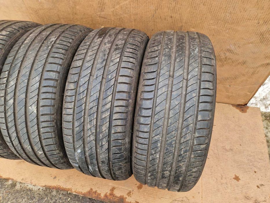 4 Michelin R17 225/45 Летни гуми  DOT1418