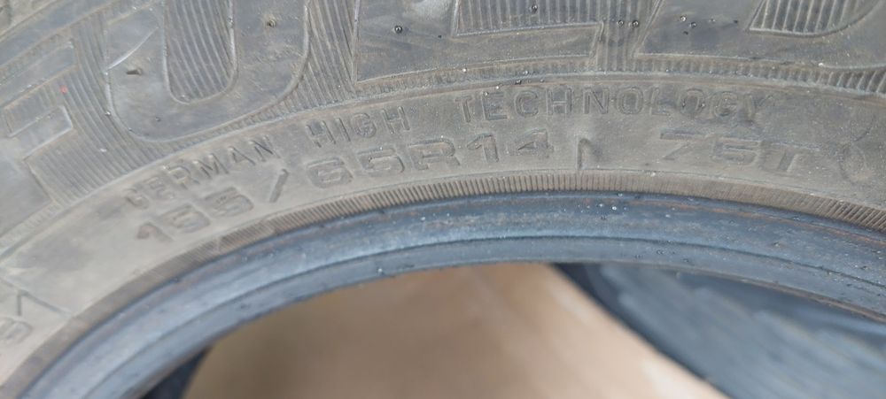 Pneuri Vară-İarnă în stare foarte bună !