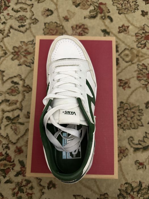 Кроссовки Vans белые