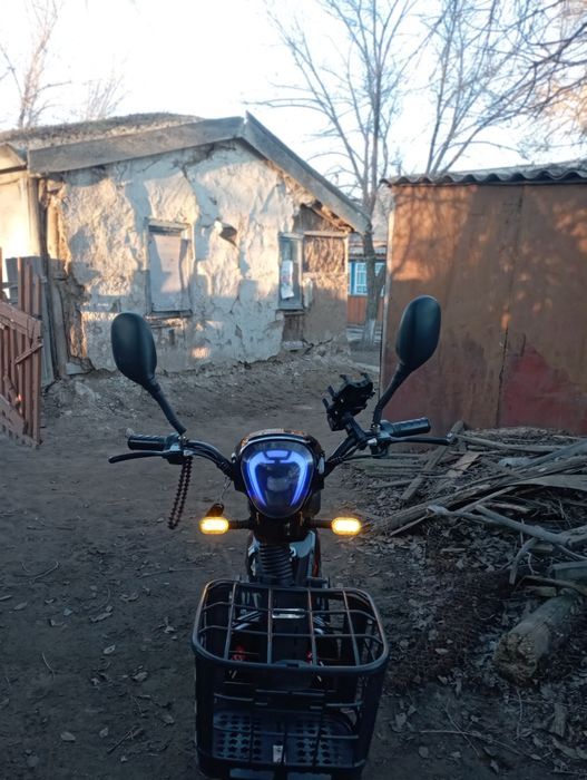 Продам, скутер ск8