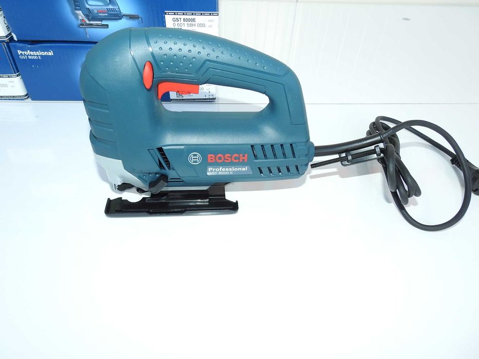 Ferastrau vertical BOSCH GST 8000 E