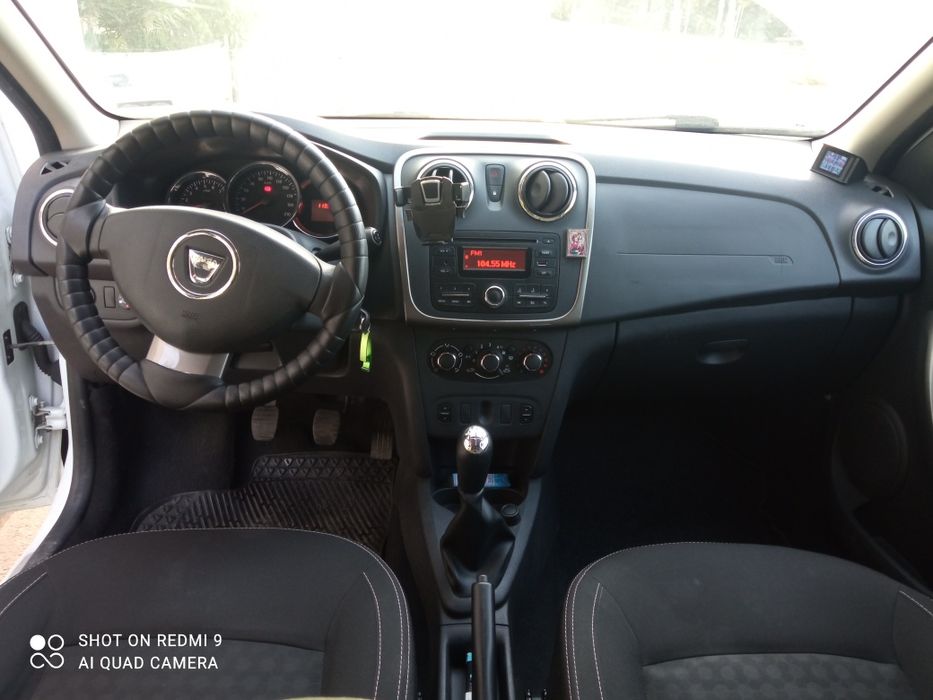 Продавам Dacia logan MCV