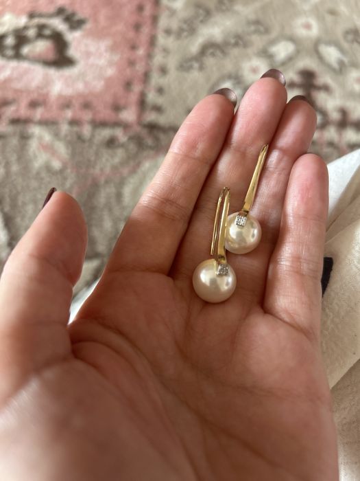 Продам серьги золотые с жемчугом