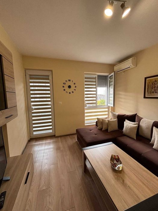 Продава се Двустаен апартамент в Пловдив, Христо Смирненски - 64 кв.м за 2422 €/кв.м - Снимка #3