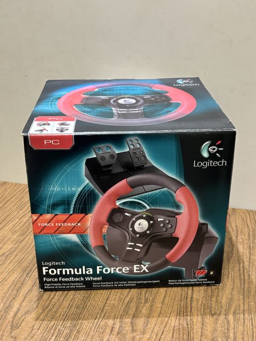 Logitech Formula Force EX – волан с педали, 2005 г.