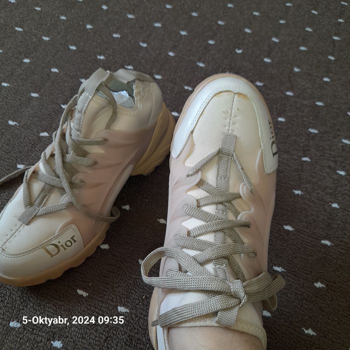 Turkiya DIOR brendidan Krasofka