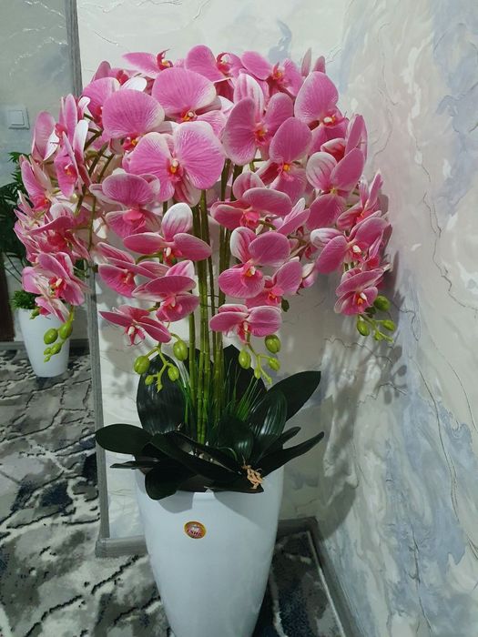 Suniy gullar optom narxda