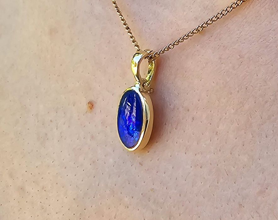 Pandant din aur galben 14k cu opal natural