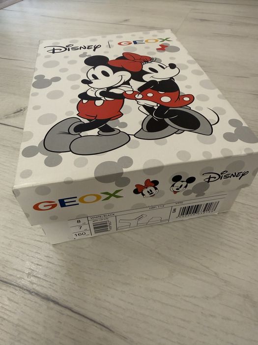 Чисто нови детски сандали Geox Disney, размер 24