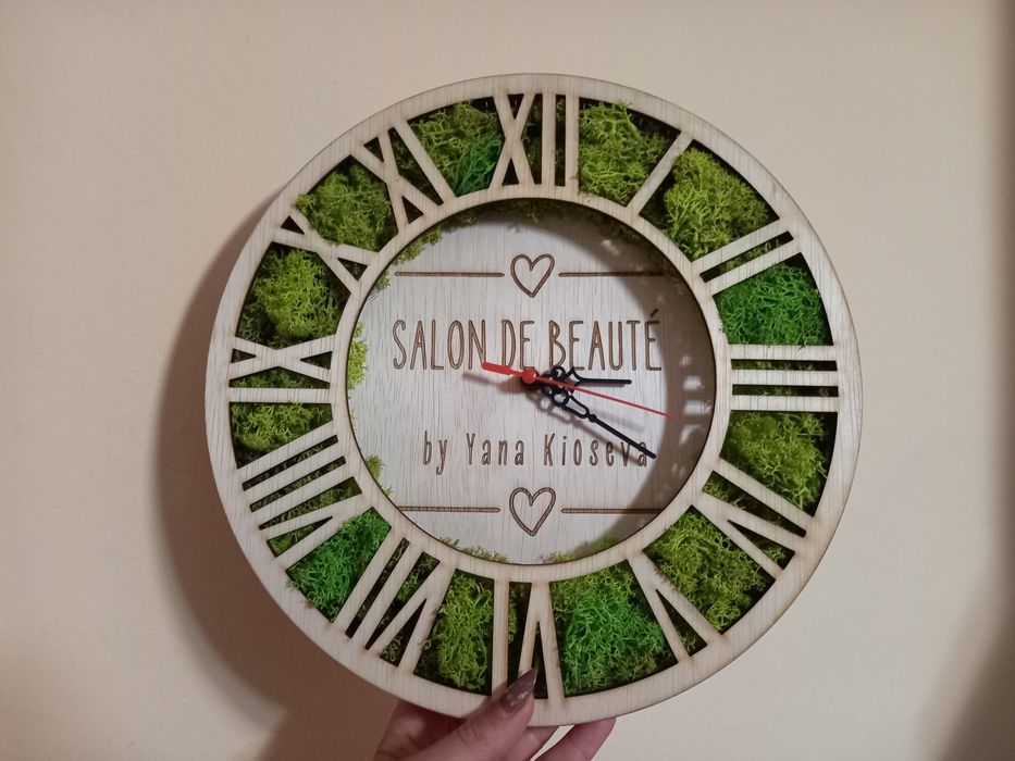 Персонализиран стенен часовник със скандинавски мъх 30  и 40см.