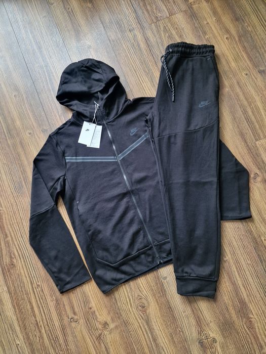 Страхотен мъжки спортен сет екип размер S M L XL