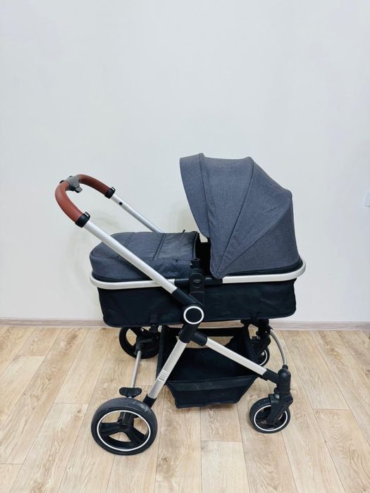 Продам коляску в подарок шезлонг