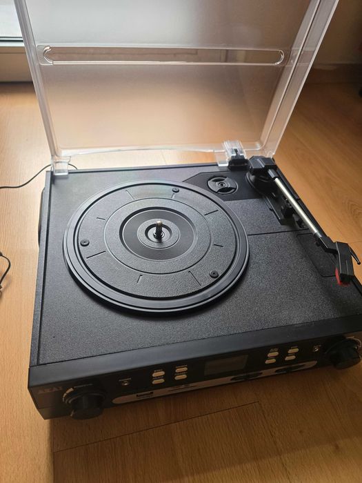 НОВ Грамофон  AKAI ATT-15C, неизползван