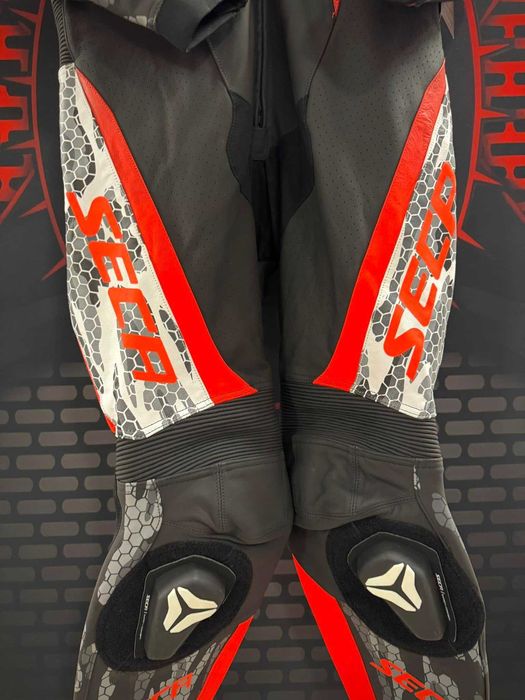 НОВ Кожен мото екип SECA SRS ONE Цял