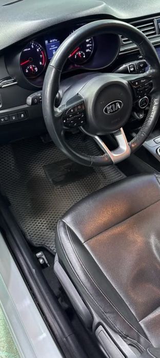 Прдам машину киа рио