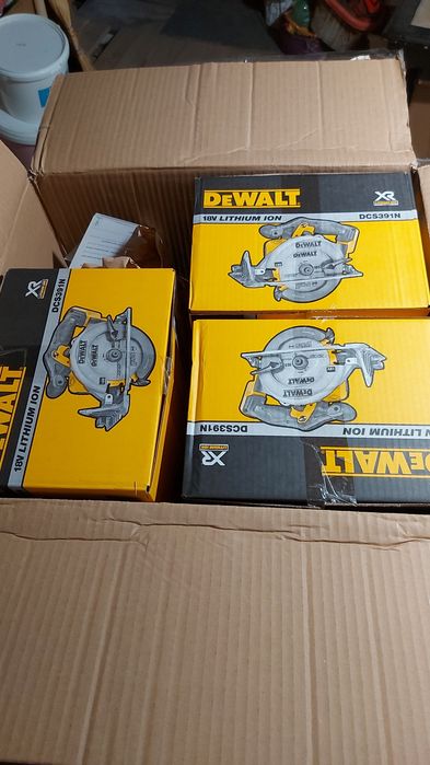 Акумулаторен циркуляр Dewalt DCS391N