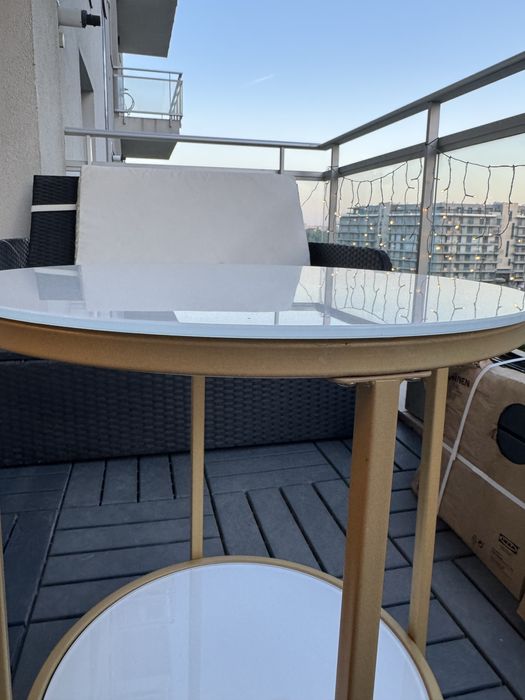 Masa de cafea cu geam de sticla