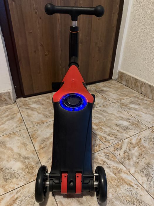 Trotineta Axel, 3 in 1, Negru/Rosu, transformabila in tricicleta si balance bike