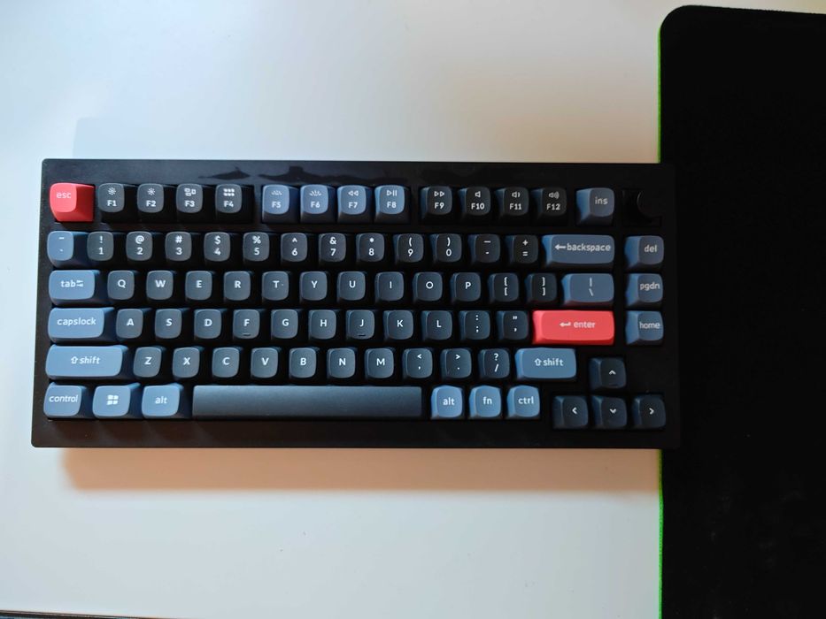 Механична Клавиатура Keychron V1 Hot-Swappable, Blue Switch