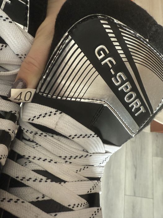 Коньки размер 40