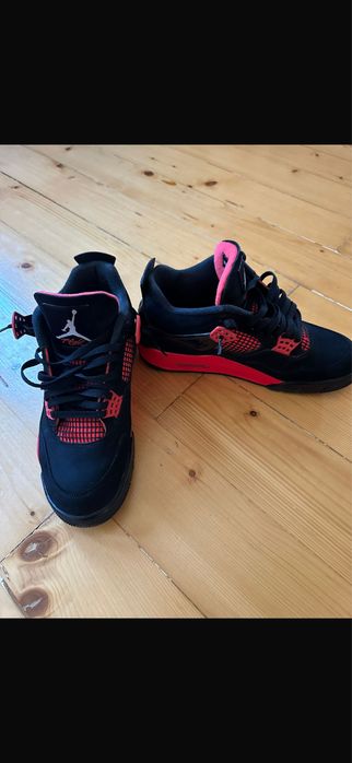 Jordan 4 red thunder