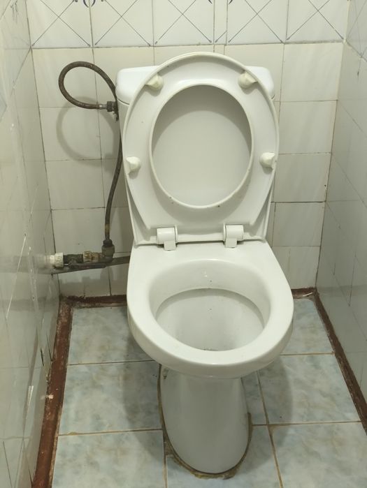Продаётся унитаз