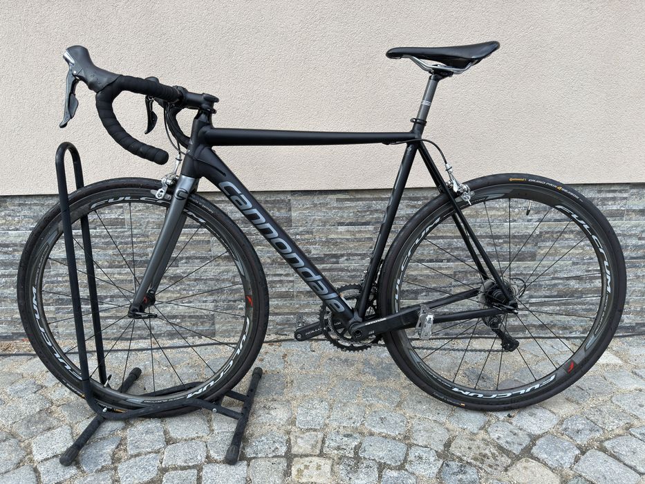 Шосеен велосипед Cannondale Ultegra карбонови капли размер: 28/56
