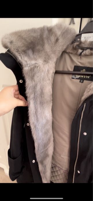 Продается парка, с норковой вставкой