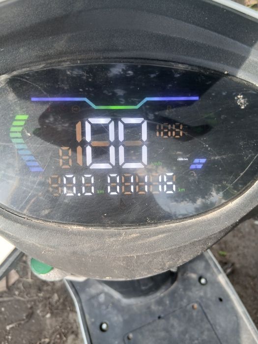 Продам скутер 150 кубов