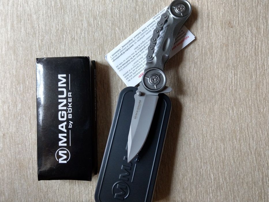 Ножове Boker Magnum