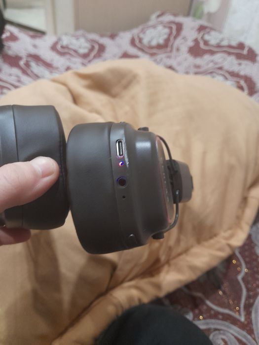 Продам наушники   новые