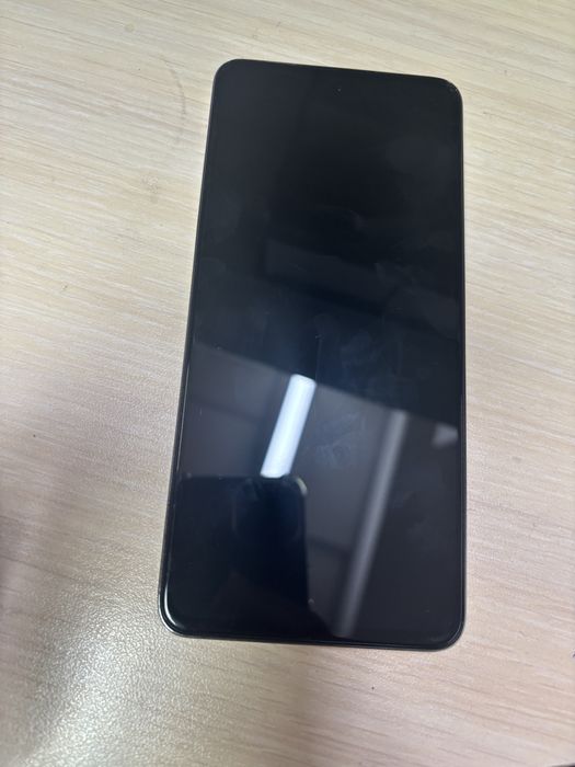 Продам телефон oppo reno 12F