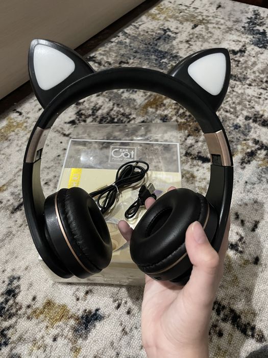 наушники с кошачьими ушками