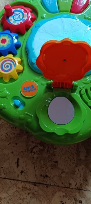 Бебешка музикална масичка