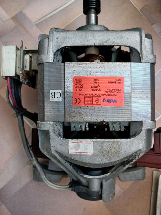 Продам пылесос  и  двигатель