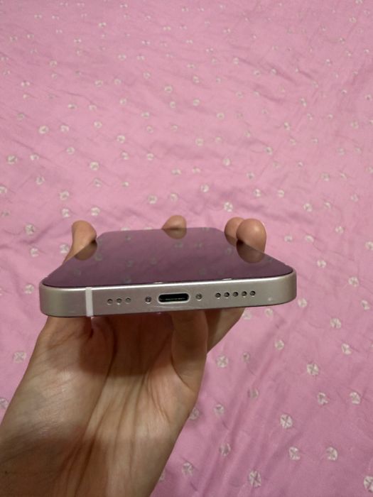 Срочно продам iPhone 13