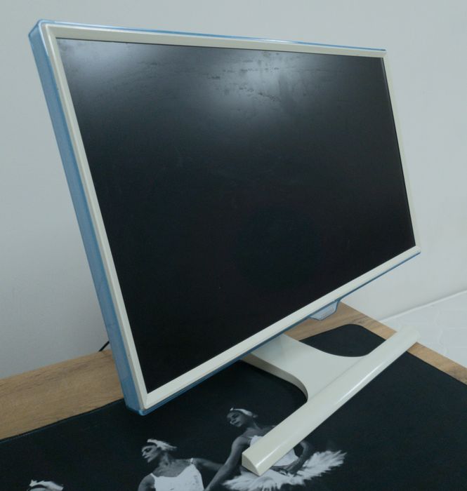 Монитор Samsung.
