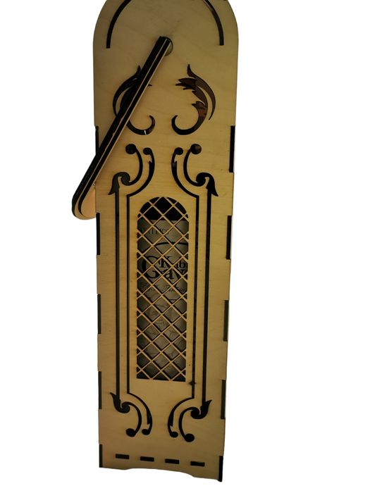 Празнична кутия за вино или ракия, с лазерна пирография