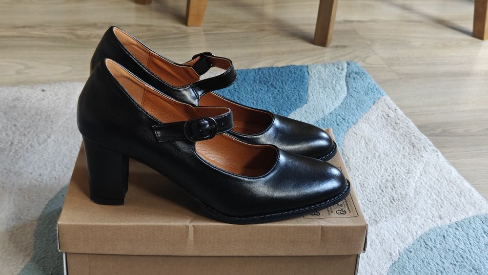 Удобни обувки на ток - 42 номер