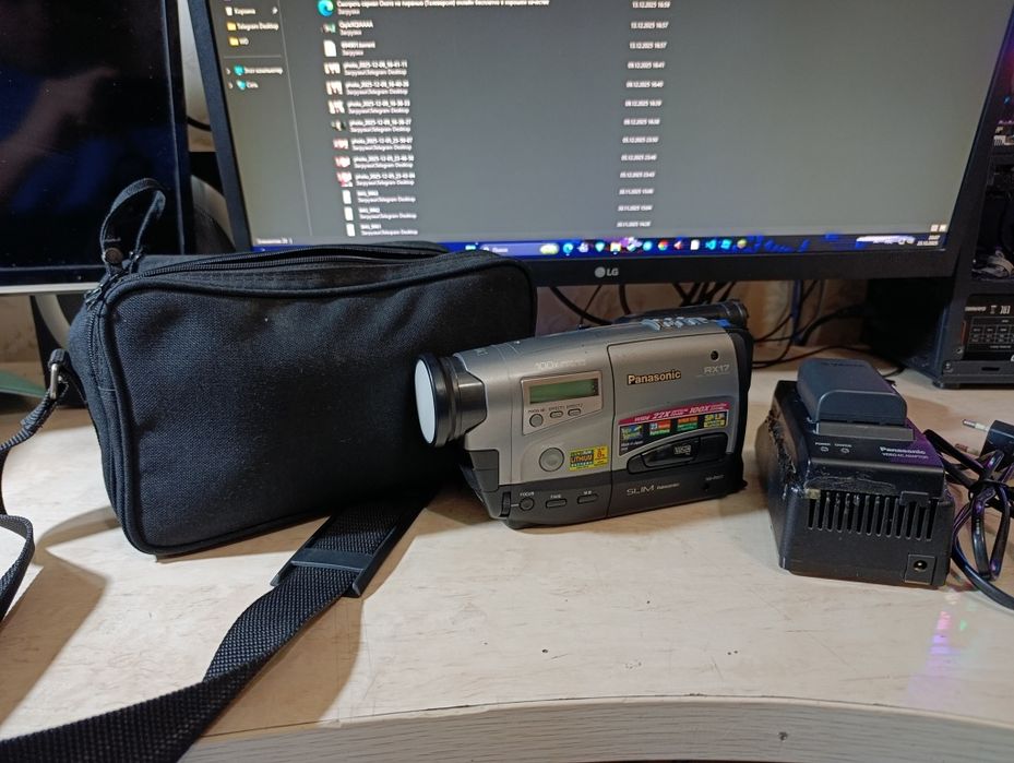 Кассетная видеокамера Panasonic rx7
