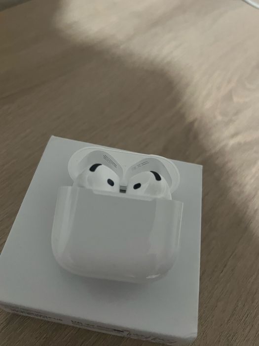 Air pods 4 като нови