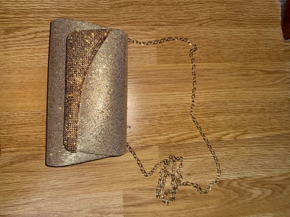 Золотистая сумка