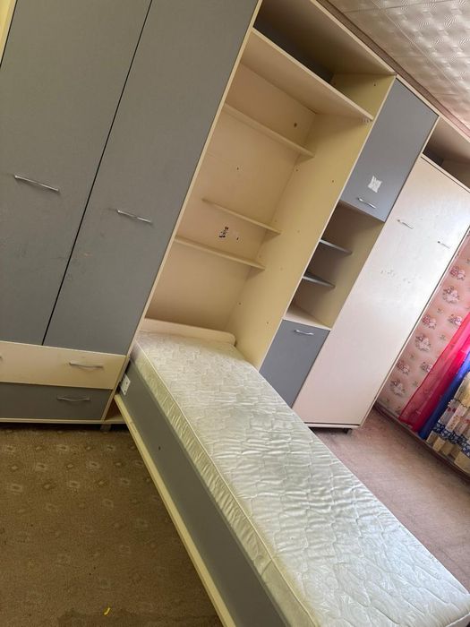 Кровать вертикальная со шкафами
