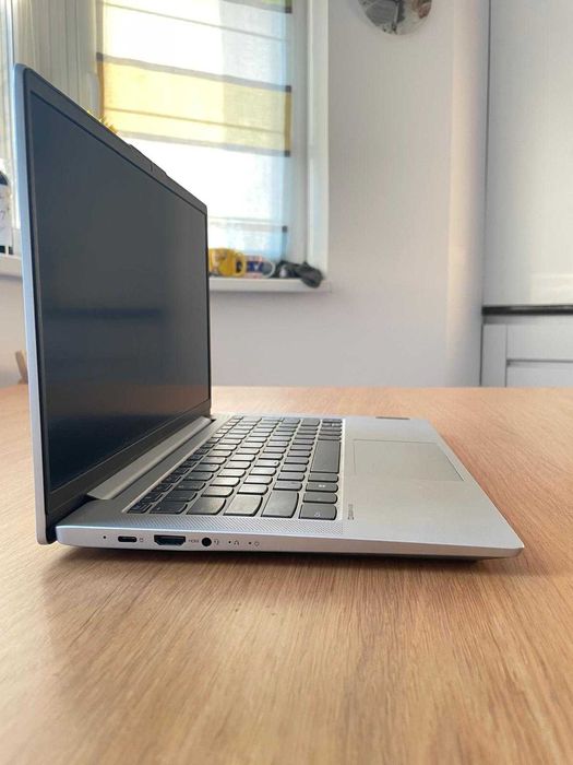 Lenovo IdeaPad 5 i7 14", 16GB RAM, laptop office/facultate