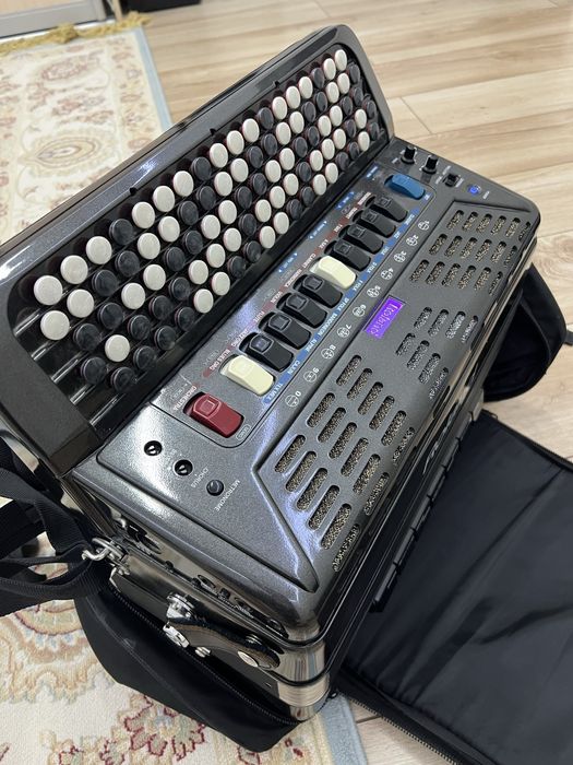 Баян - Roland 3SB