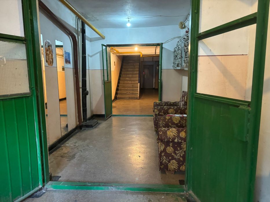 Apartament cu 3 camere, decomandat