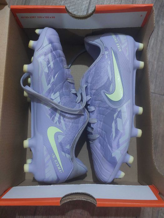 Ghete Nike de fotbal pt. copii 36,5.