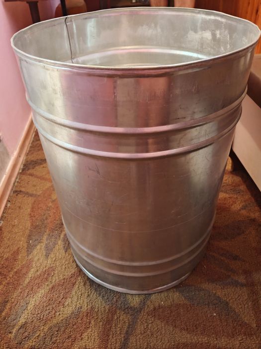 Продам бочку для хранения пищевых продуктов.