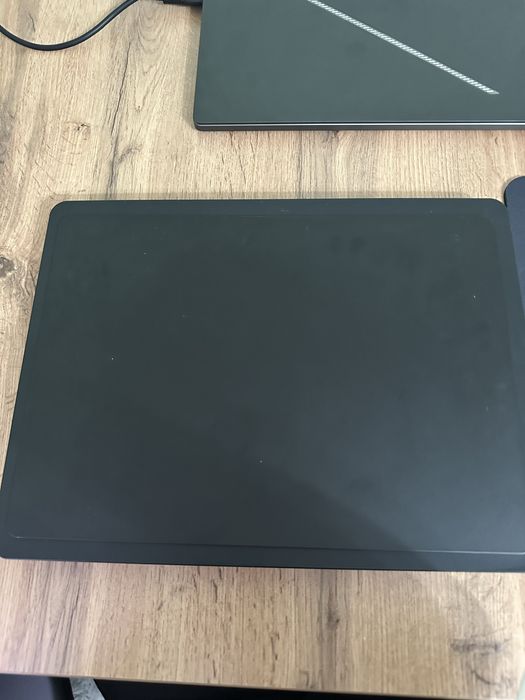 Продам алюминиевый коврик Razer Manticor + Кейс